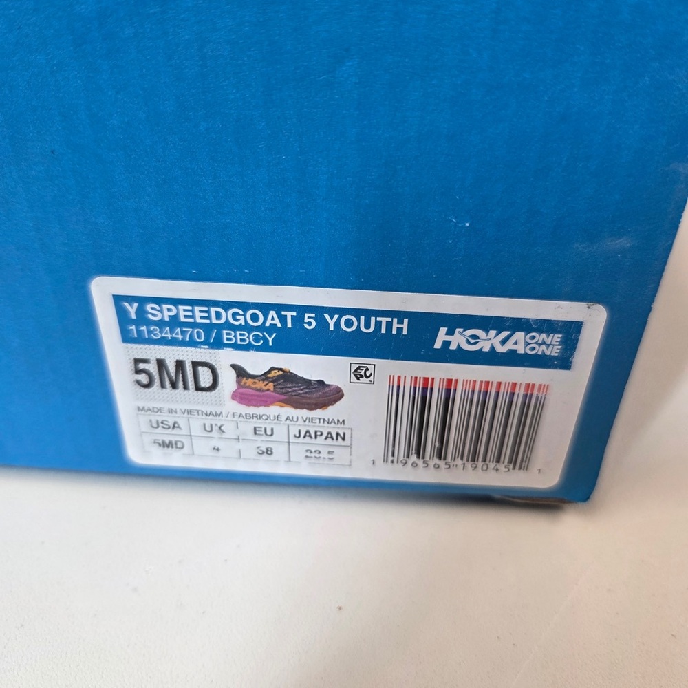 NEW HOKA Speedgoat 5 Youth Girl Sneakers Size 5 (PU6300) - Picture 9 of 15